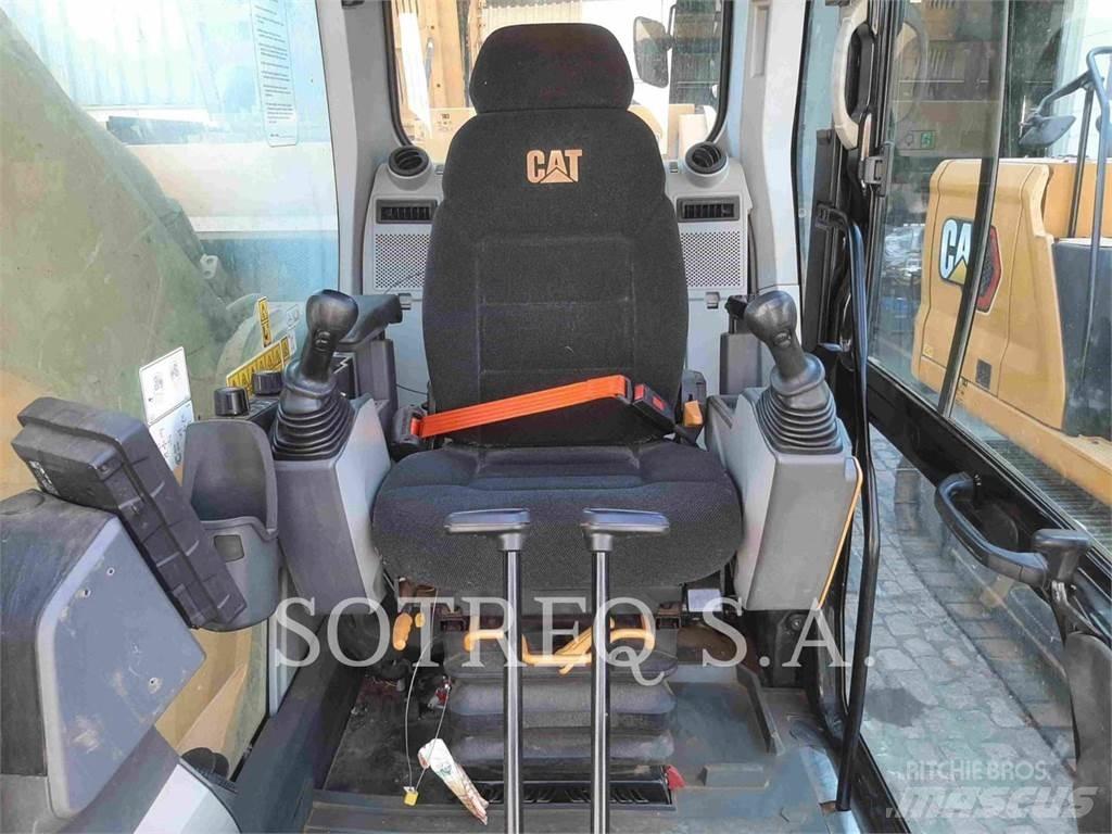 CAT 33607 Bageri gusjeničari
