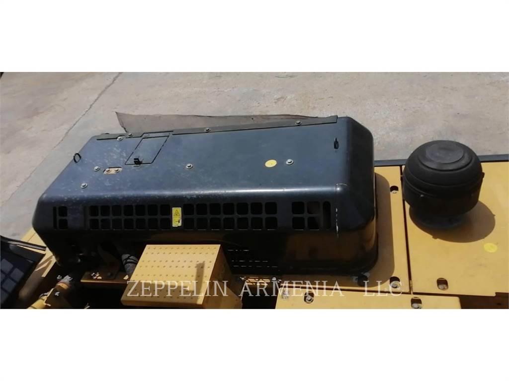 CAT 336D2L Bageri gusjeničari