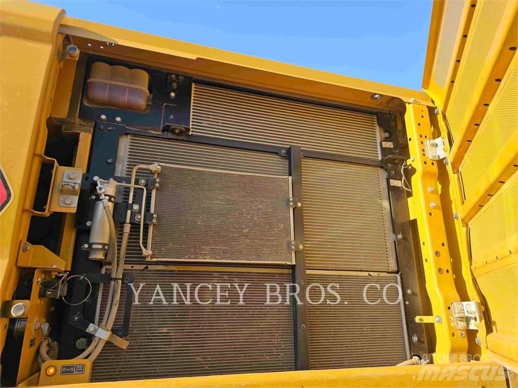 CAT 34008 Bageri gusjeničari