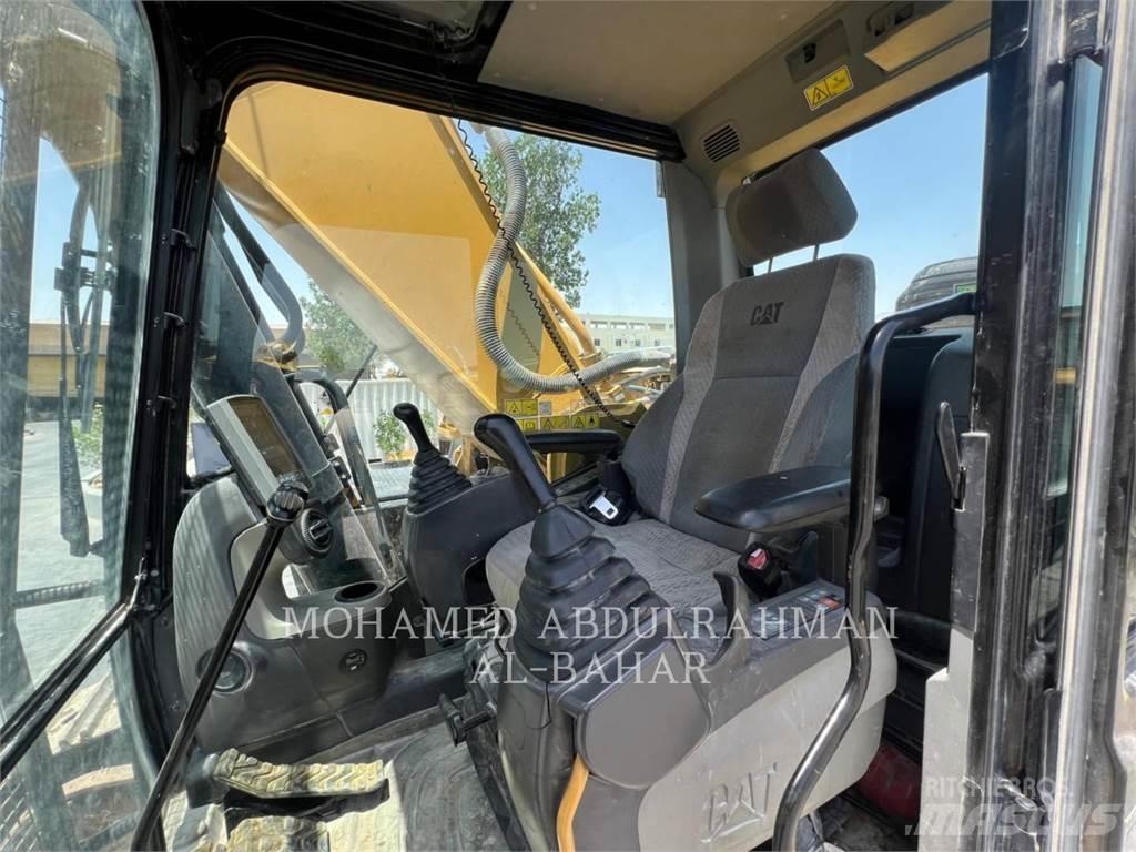 CAT 340D2L Bageri gusjeničari
