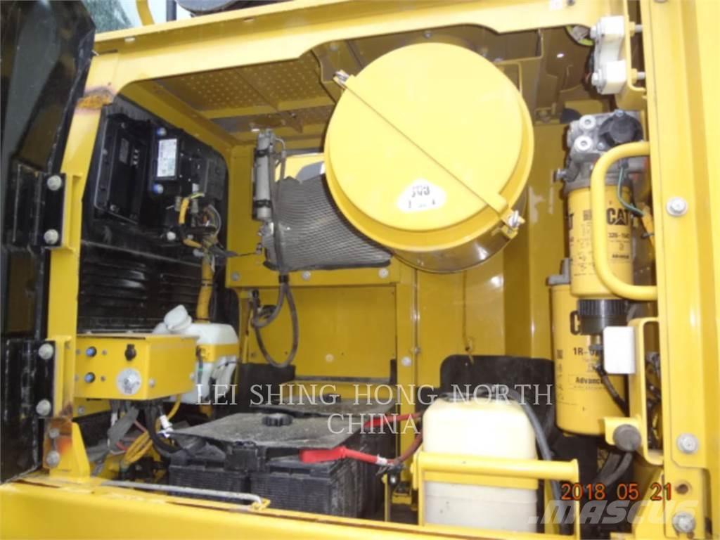 CAT 349D2 Bageri gusjeničari