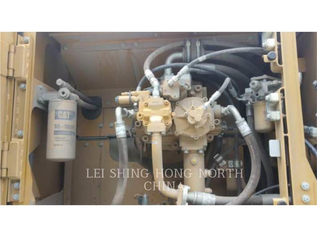 CAT 349D2L Bageri gusjeničari