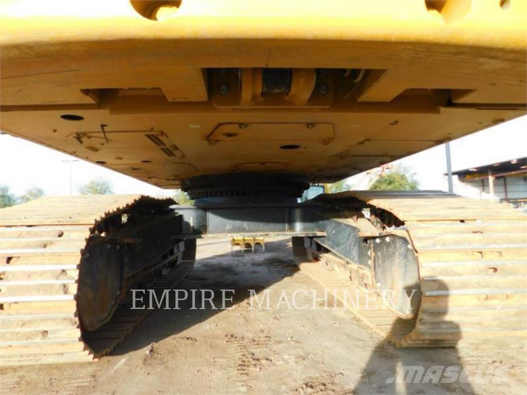 CAT 352-07VG P Bageri gusjeničari