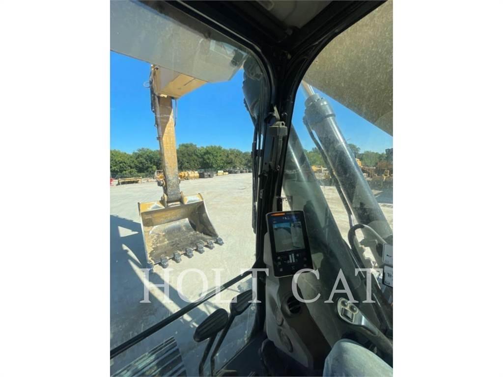 CAT 352 11 Bageri gusjeničari