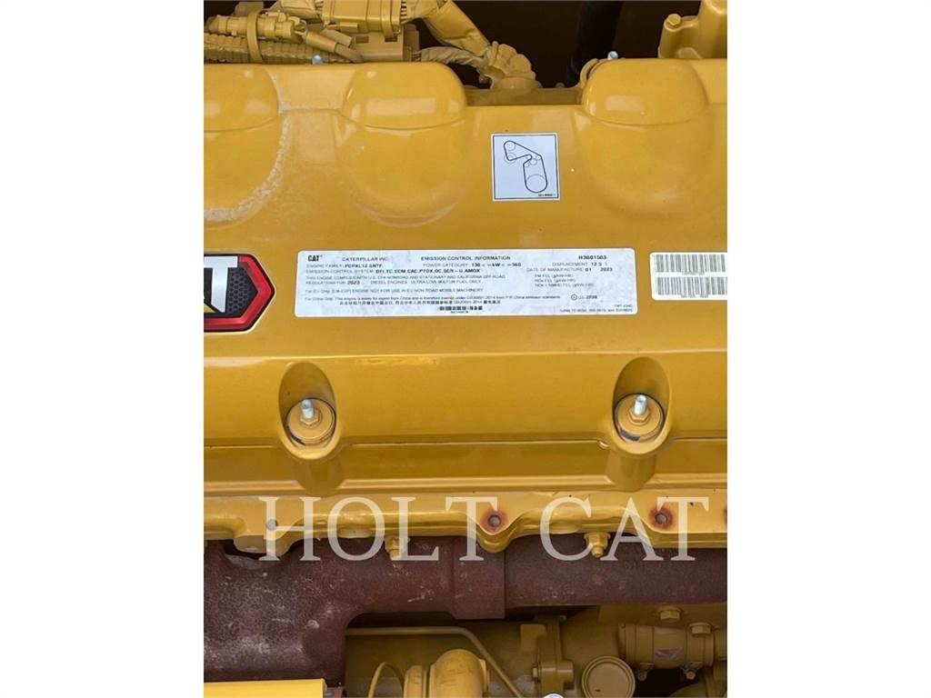 CAT 352 11 Bageri gusjeničari