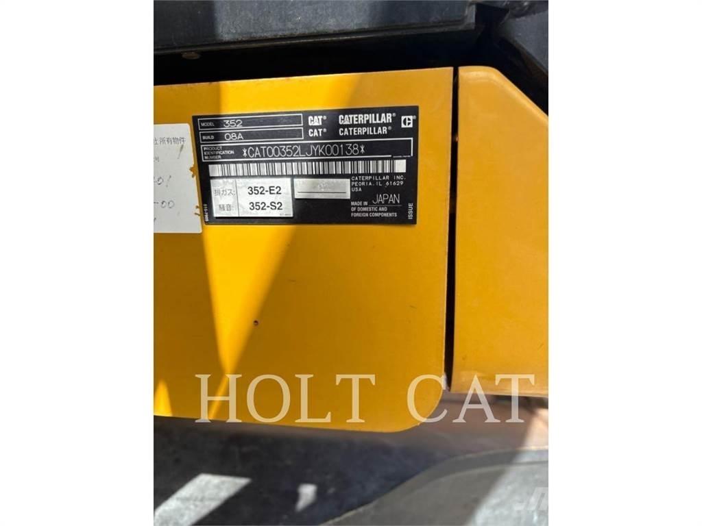 CAT 352 11 Bageri gusjeničari