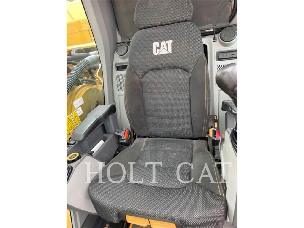 CAT 352 11 TC Bageri gusjeničari