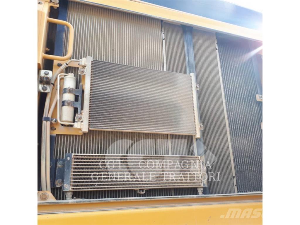 CAT 352F Bageri gusjeničari