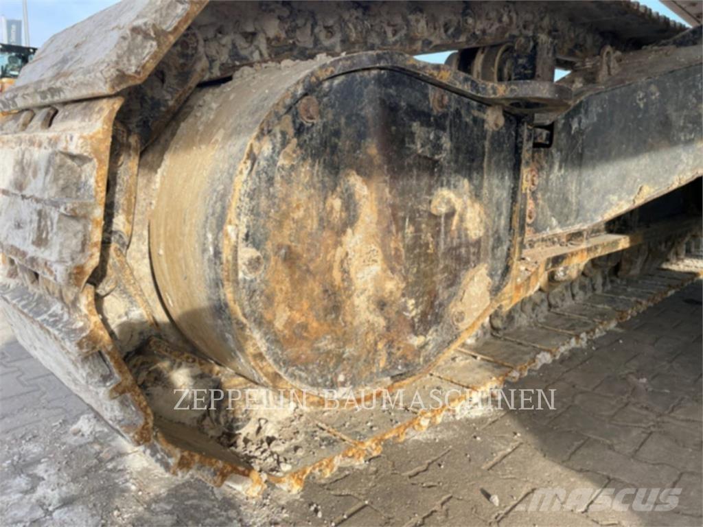 CAT 352FL Bageri gusjeničari