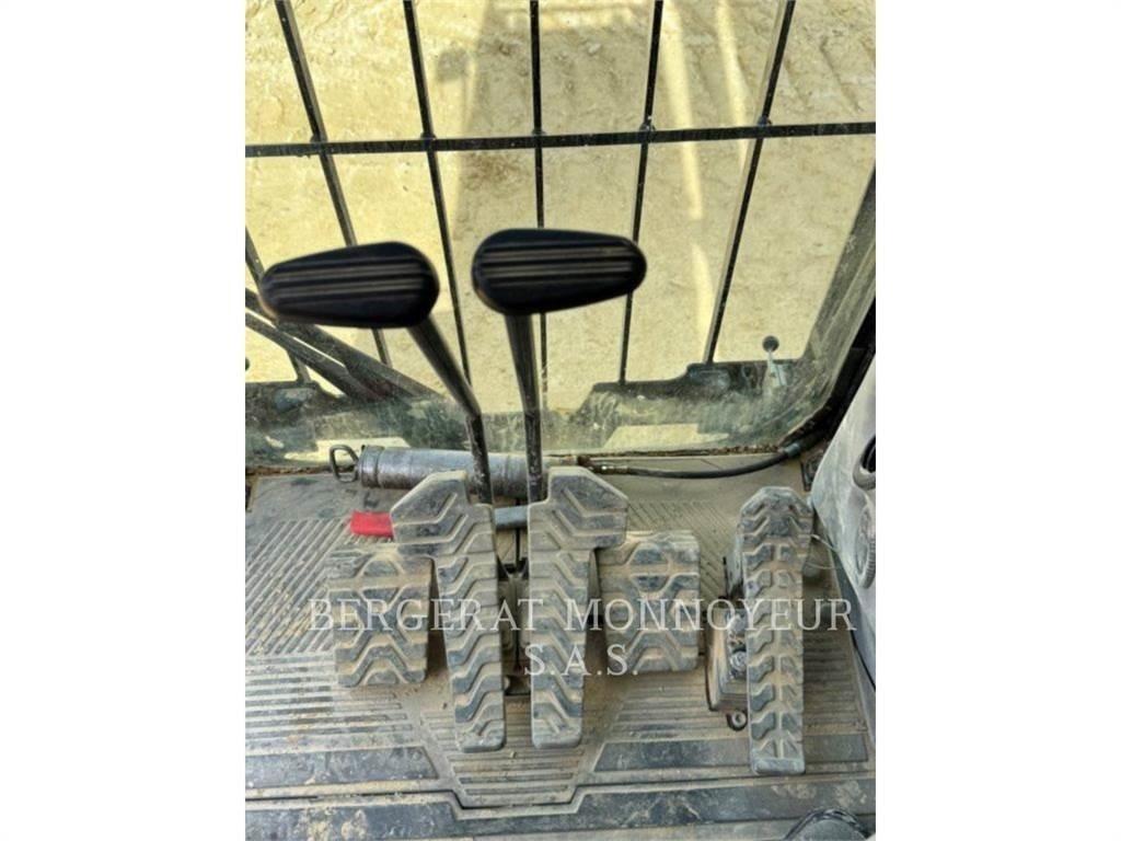 CAT 374-07 Bageri gusjeničari