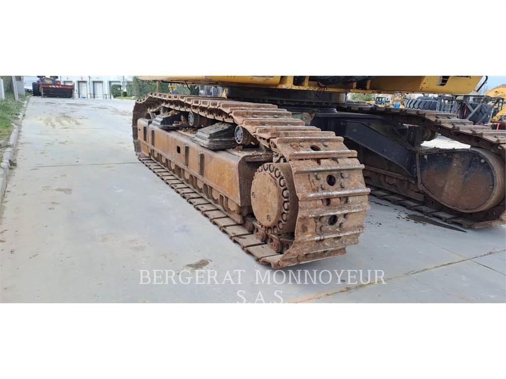 CAT 374D Bageri gusjeničari