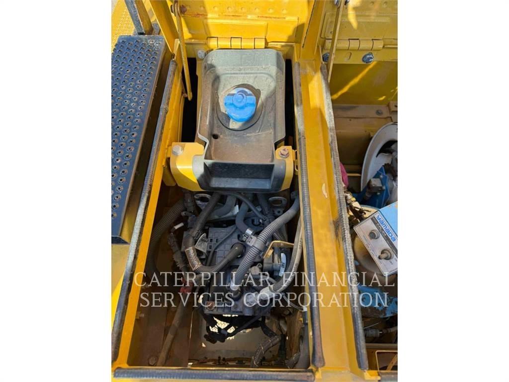 CAT 390FL Bageri gusjeničari