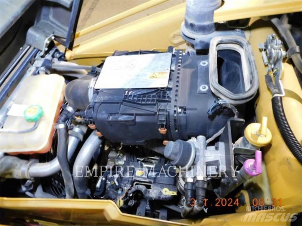 CAT 415F2 4EOP Utovarni rovokopači