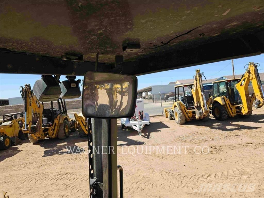 CAT 416F2 4WDS Utovarni rovokopači