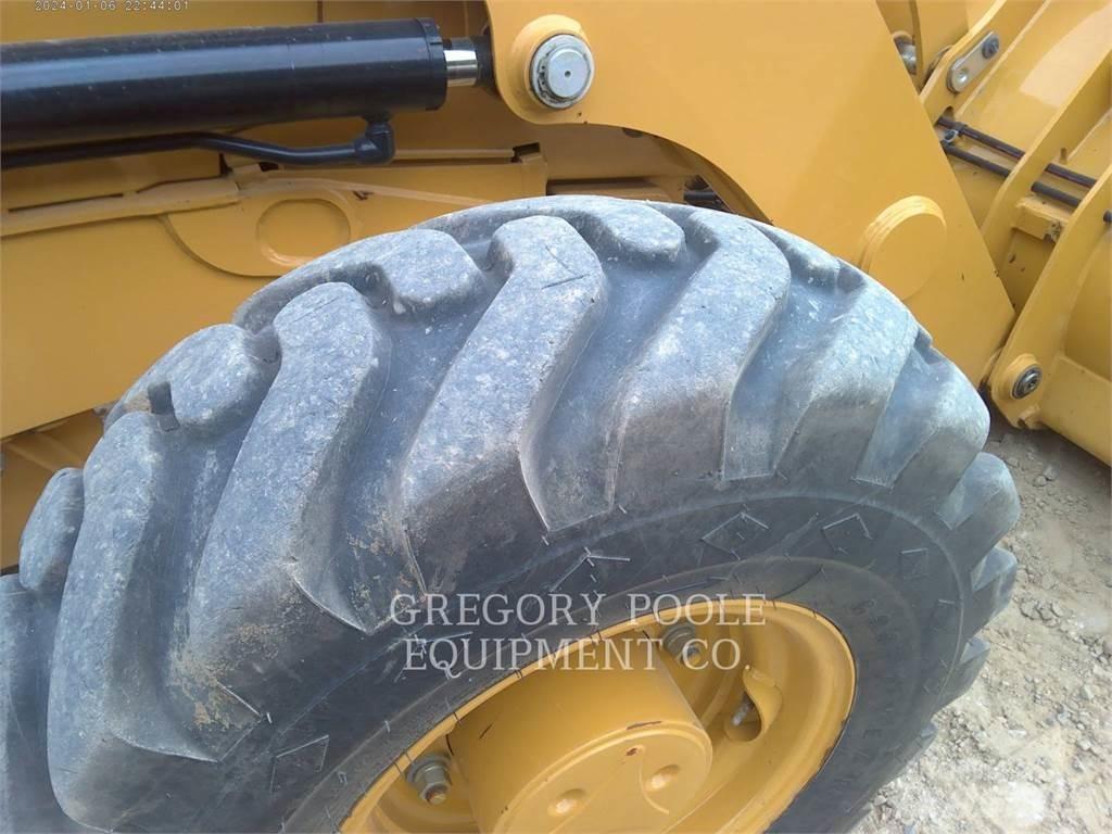 CAT 420-07 Utovarni rovokopači