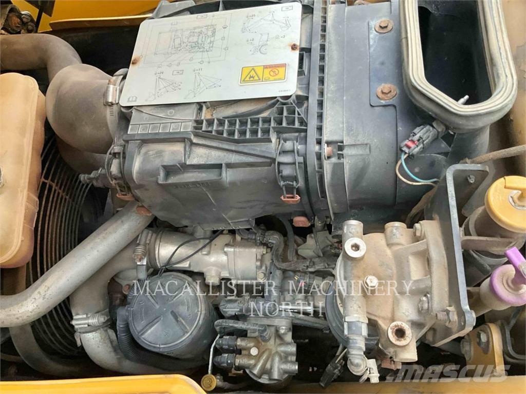 CAT 420F A Utovarni rovokopači