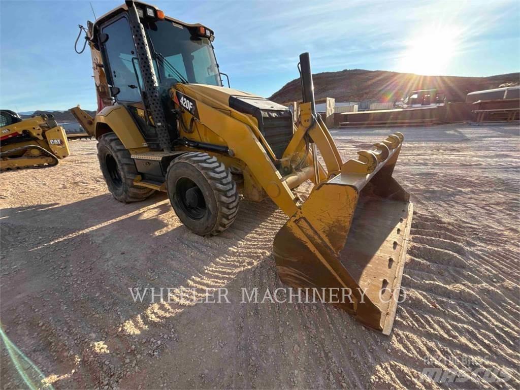 CAT 420F2 Utovarni rovokopači