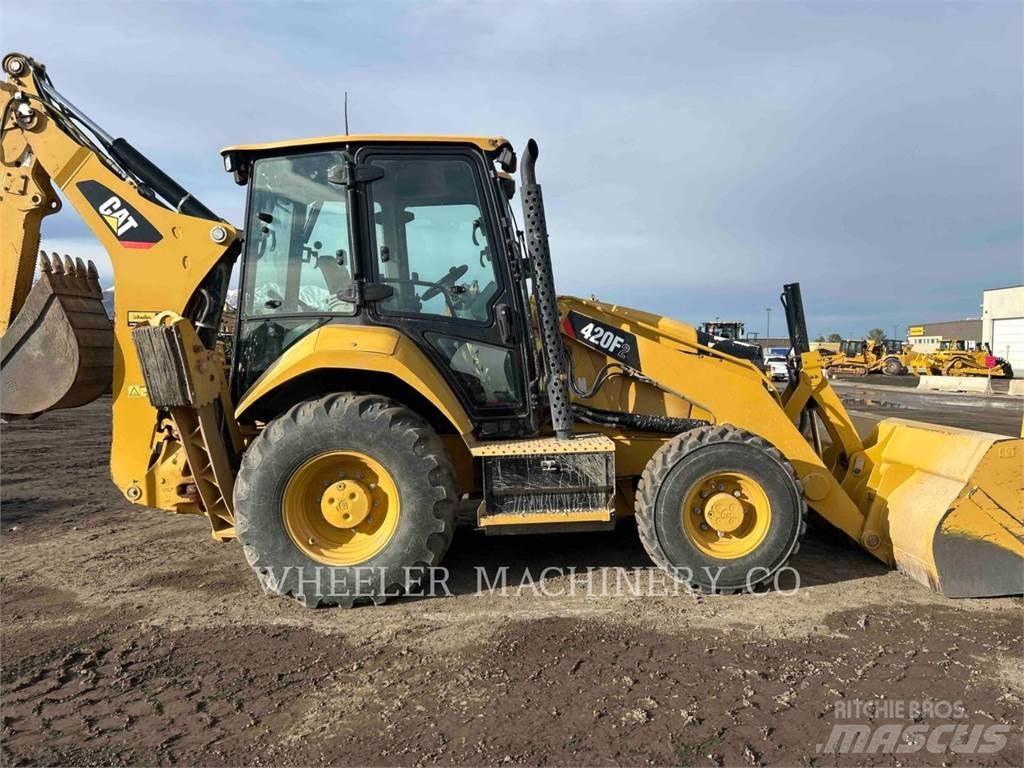 CAT 420F2 Utovarni rovokopači