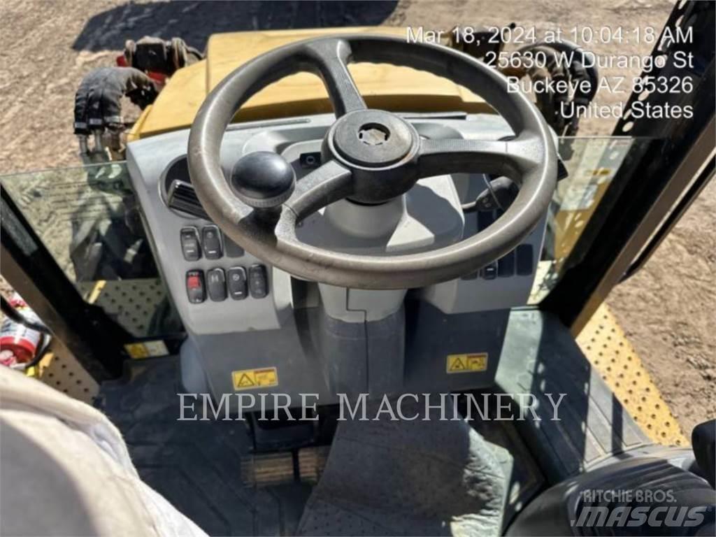 CAT 420F24EOIP Utovarni rovokopači