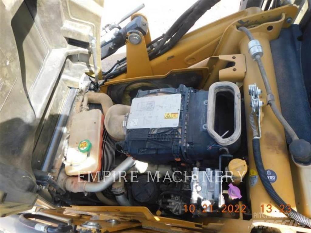 CAT 420F24EOIP Utovarni rovokopači