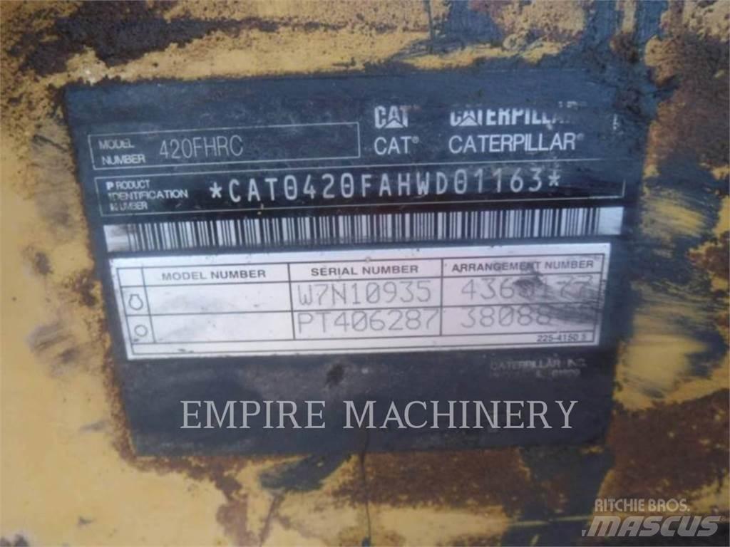 CAT 420F2E4OIP Utovarni rovokopači