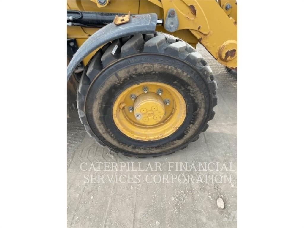 CAT 420F2IT Utovarni rovokopači