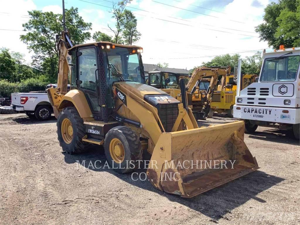 CAT 420F2ST Utovarni rovokopači