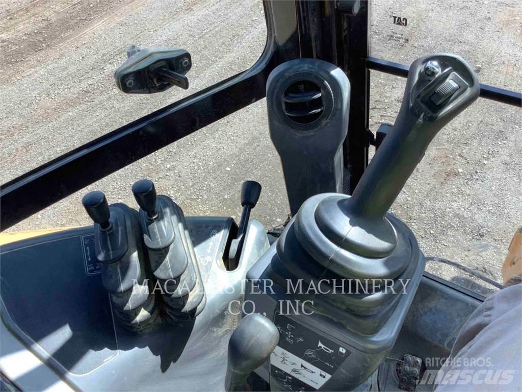 CAT 420F2ST Utovarni rovokopači