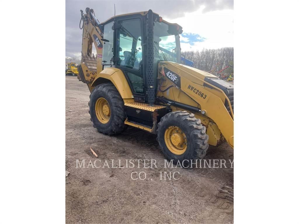 CAT 420F2ST Utovarni rovokopači