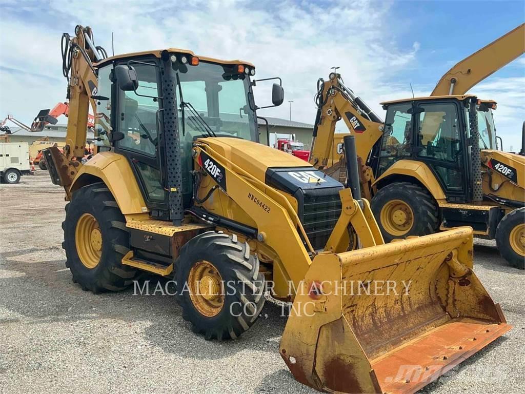 CAT 420F2ST Utovarni rovokopači