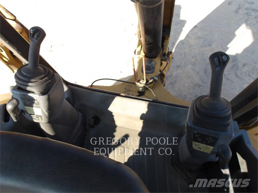 CAT 420F2ST Utovarni rovokopači