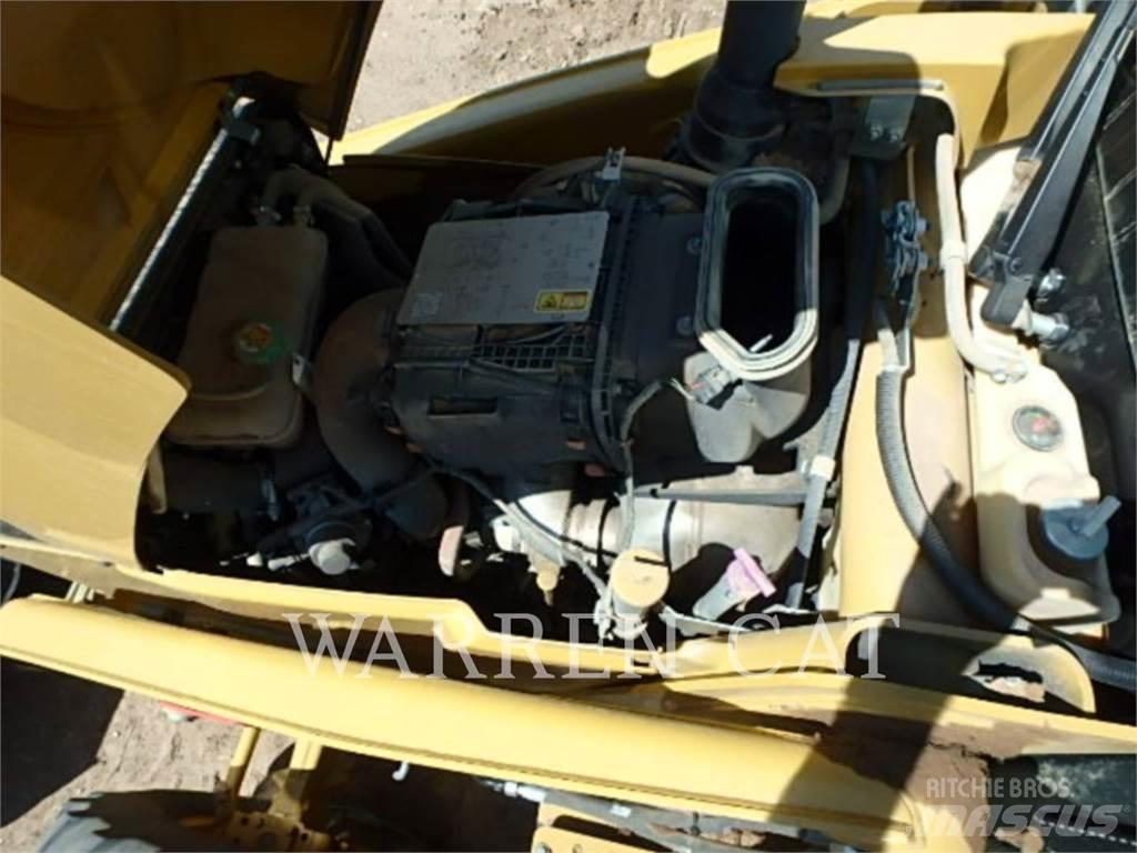 CAT 420XE AE4T Utovarni rovokopači