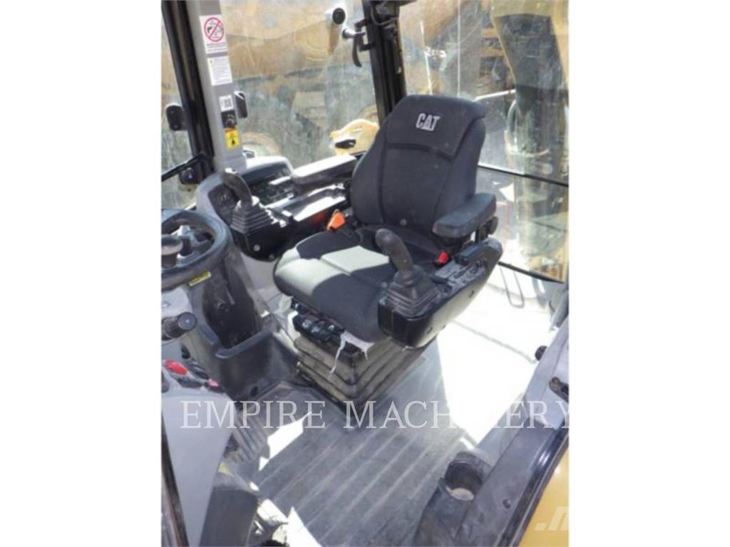 CAT 420XE4ECIP Utovarni rovokopači