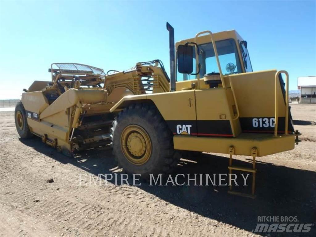 CAT 613C Strugači