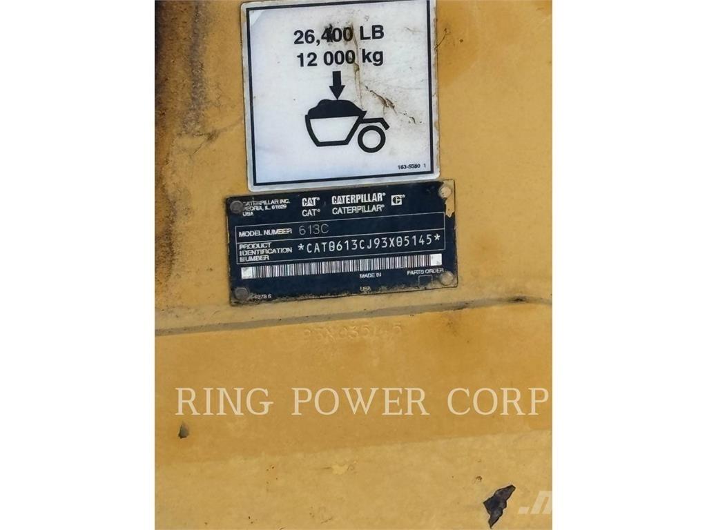 CAT 613C Strugači