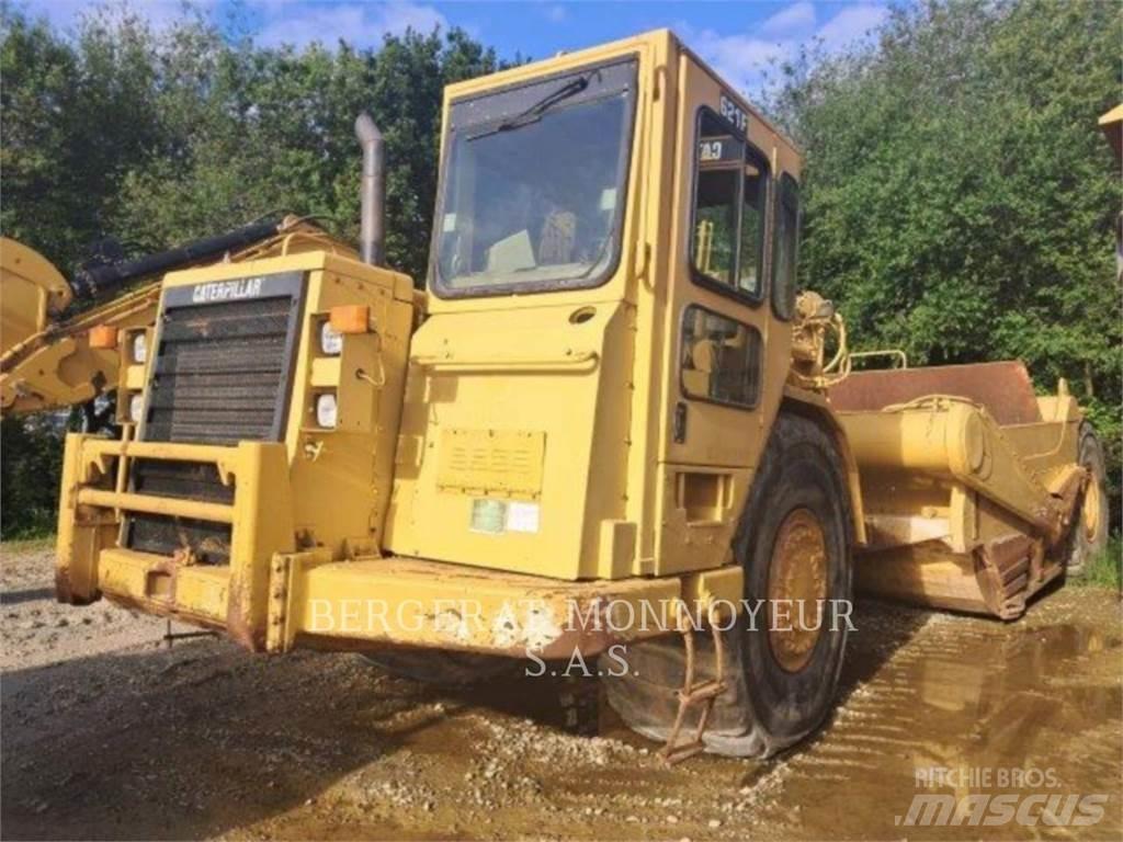 CAT 621F Strugači