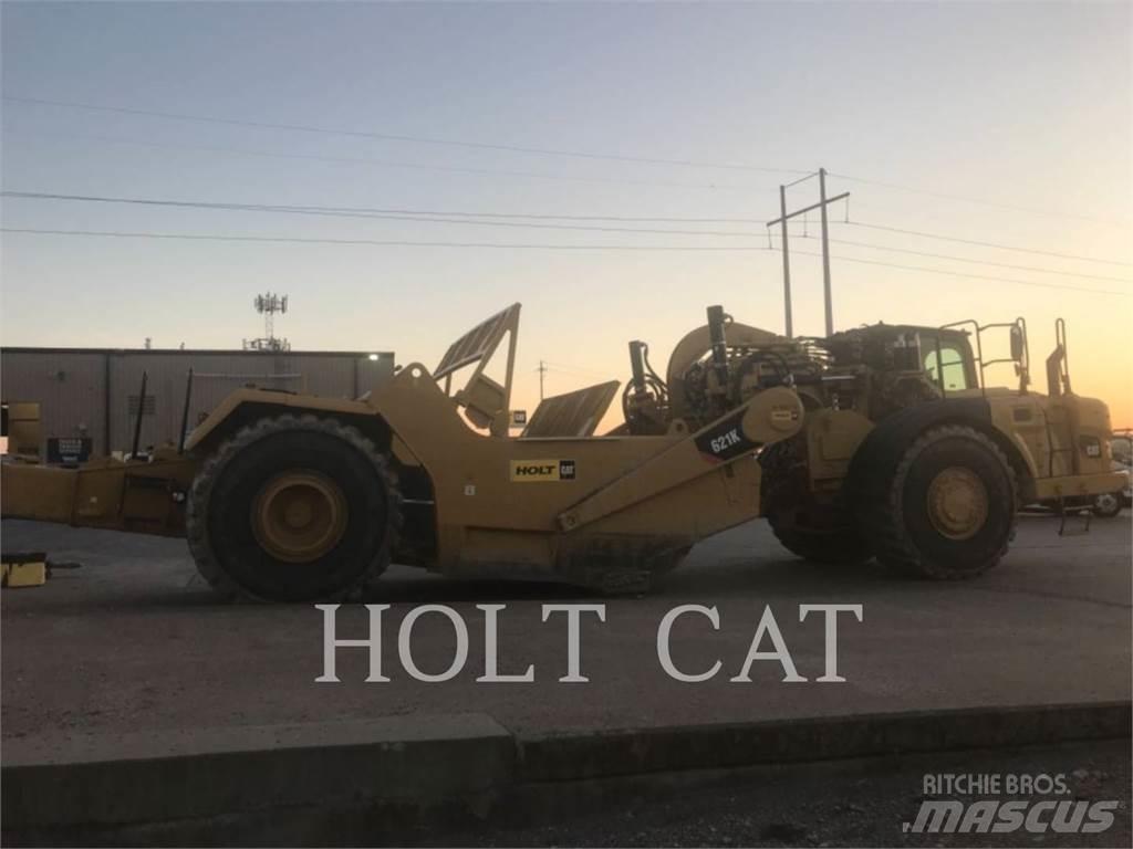 CAT 621K Strugači