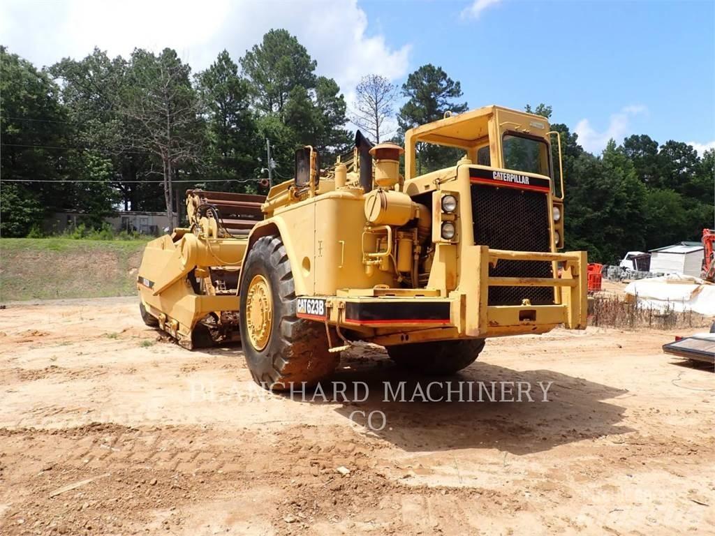 CAT 623B Strugači