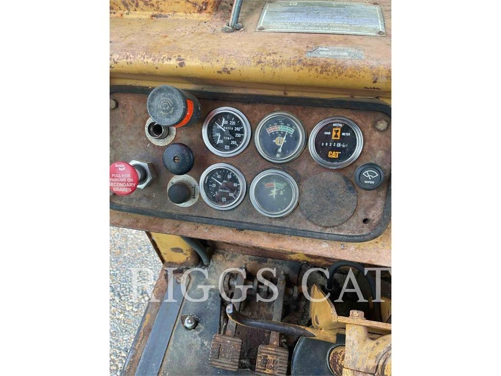 CAT 623B Strugači