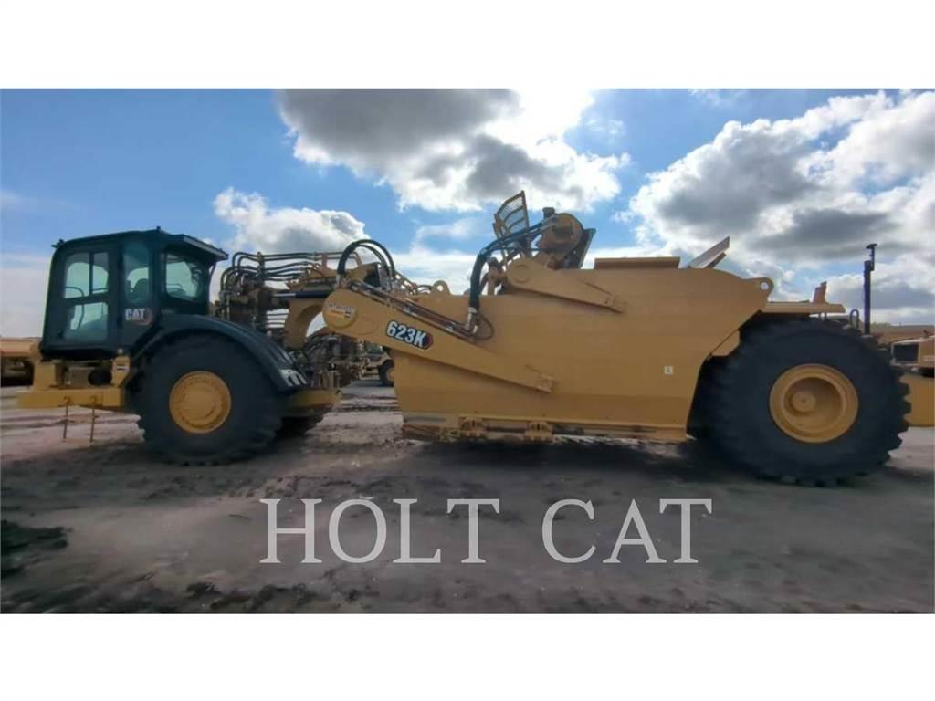 CAT 623K Strugači