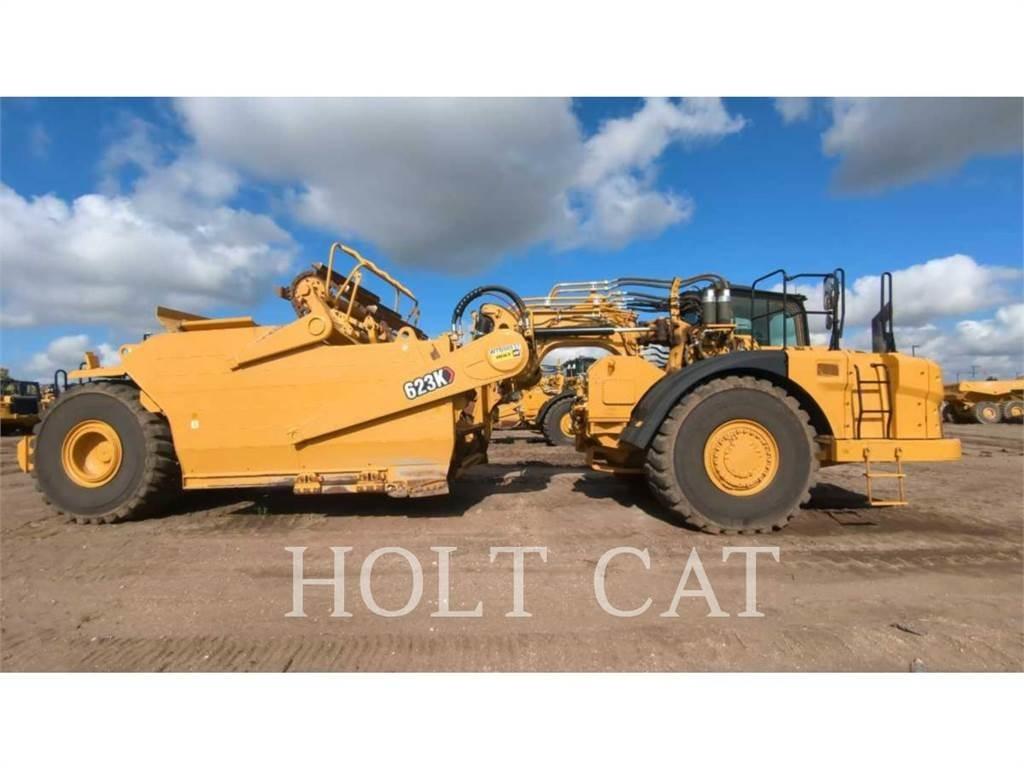 CAT 623K Strugači