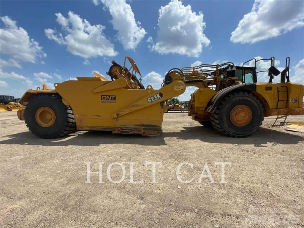 CAT 623K Strugači