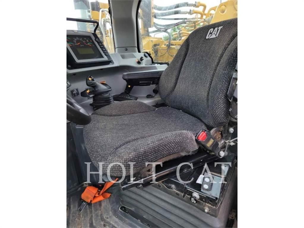 CAT 627K Strugači