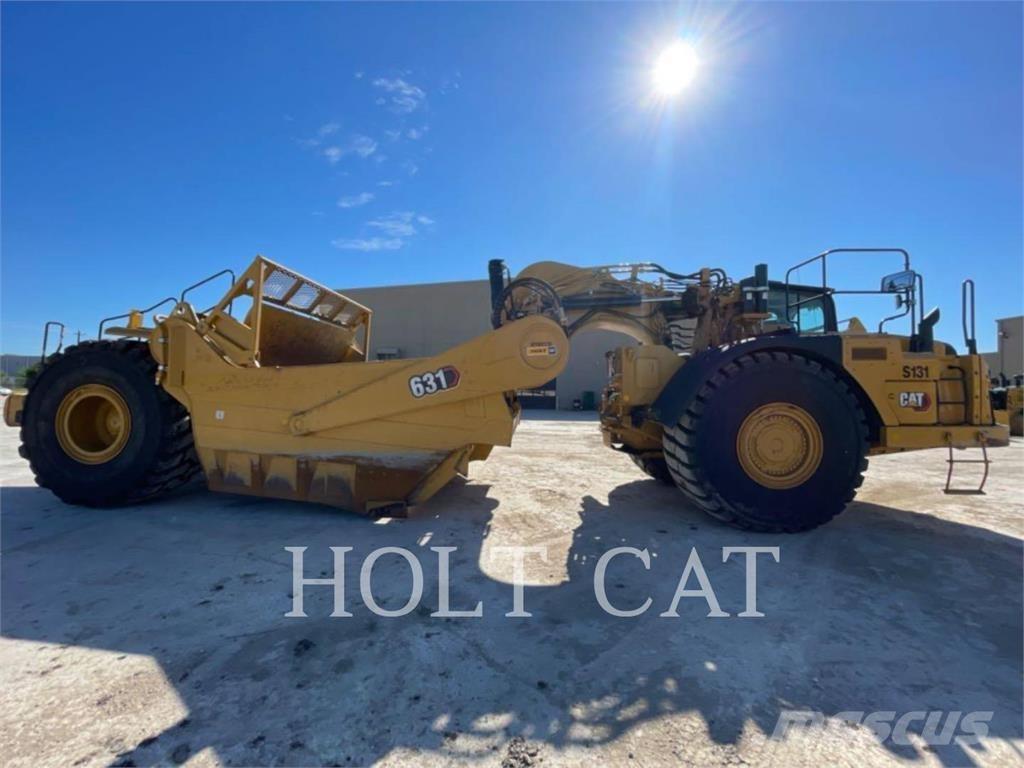 CAT 631 Strugači
