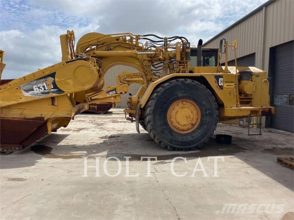 CAT 631G Strugači