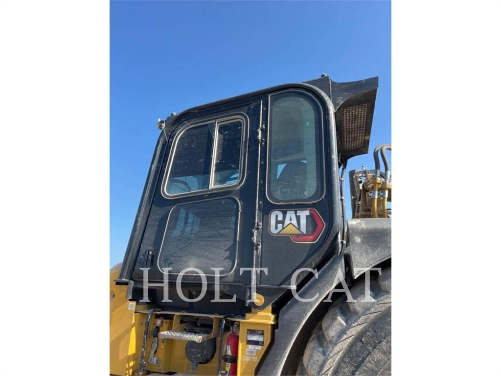 CAT 631K Strugači