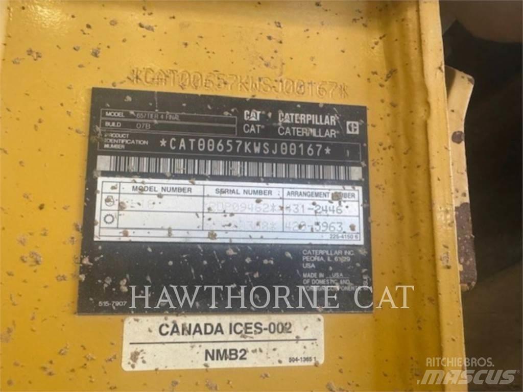CAT 657 Strugači