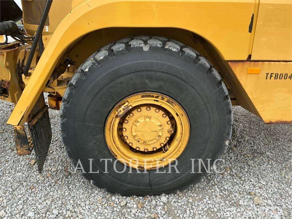 CAT 725C Zglobni demperi
