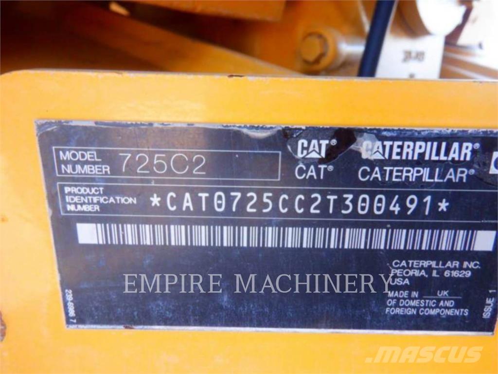 CAT 725C2 WT Kamioni za vodu