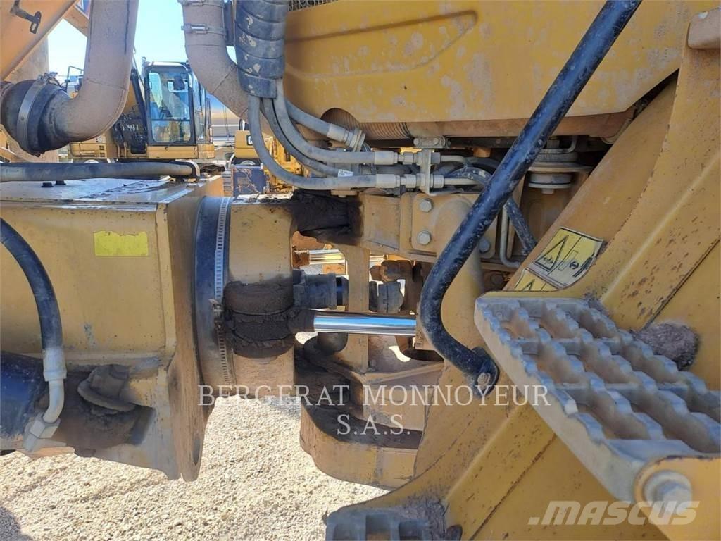 CAT 730 Zglobni demperi